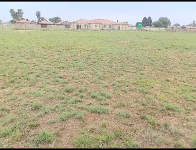 1,144M² VACANT LAND FOR SALE IN RIVERSDALE